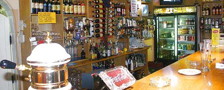 Dias Tavern Restaurant - Bar area