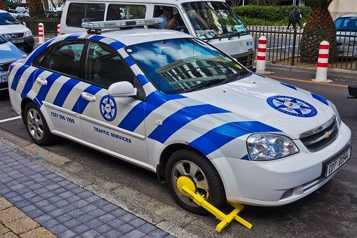 "Wheel clamped" Polizei Auto in Kapstadt