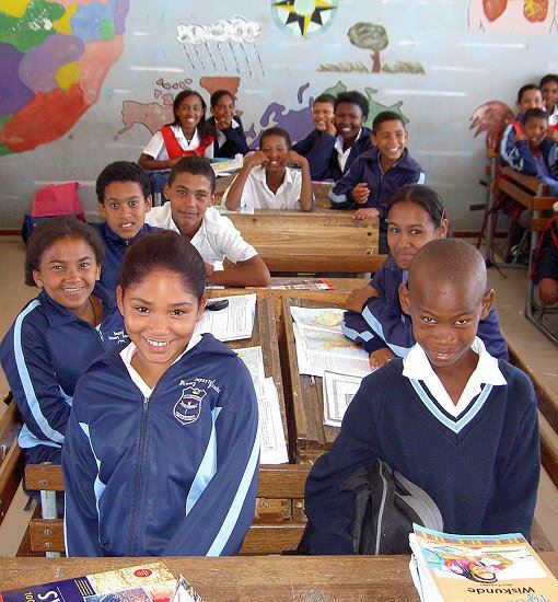 Schulkinder im Unterricht in Südafrika