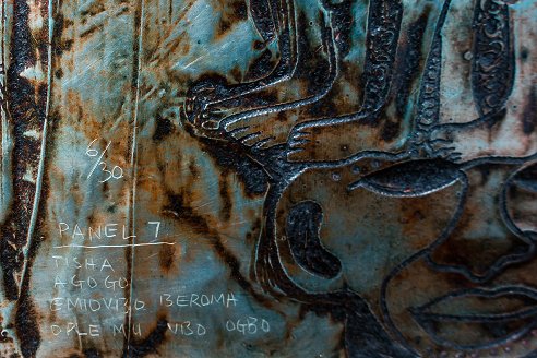 Bruce Onobrakpeya Querformat THE MASQUERADES OREMU VBO OGBO 2